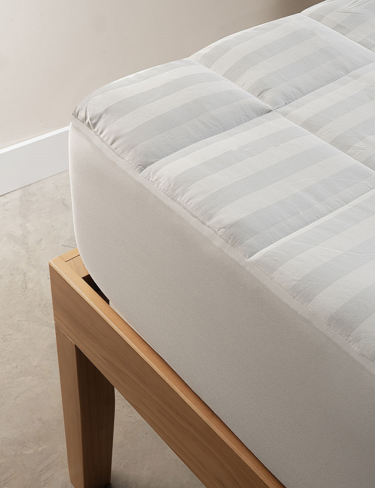 PROTECTOR DE COLCHÓN ACOLCHADO CONFORT