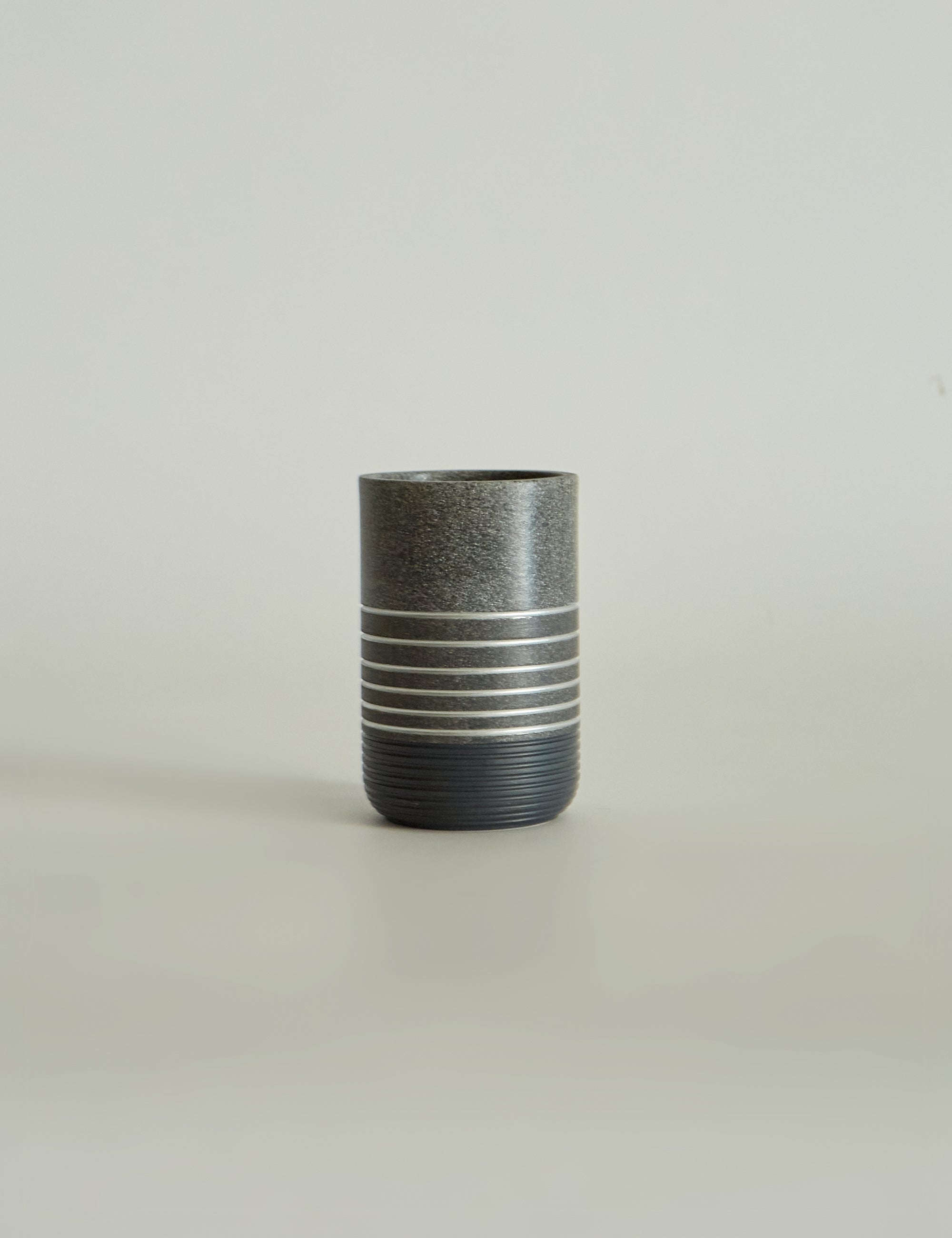 VASO CEPILLOS GREY