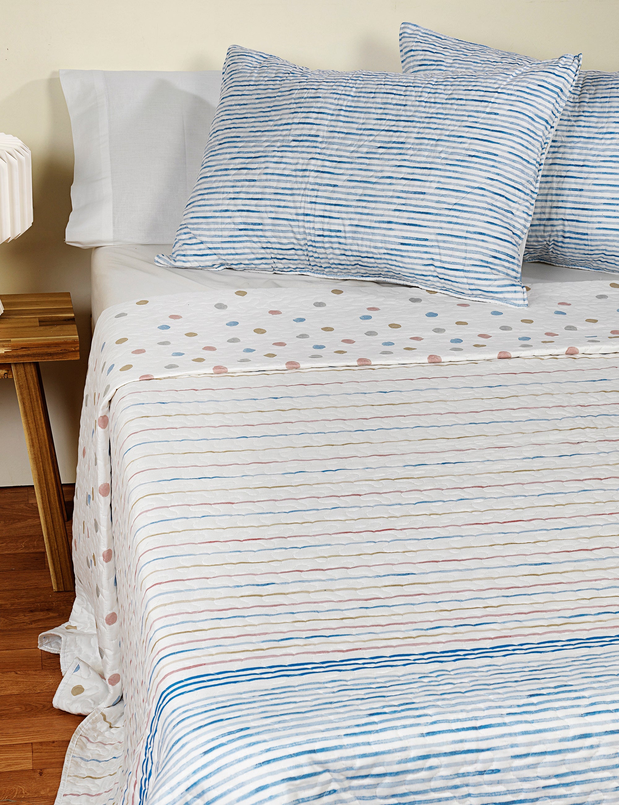 COLCHA BOUTI REVERSIBLE RAYAS/TOPOS
