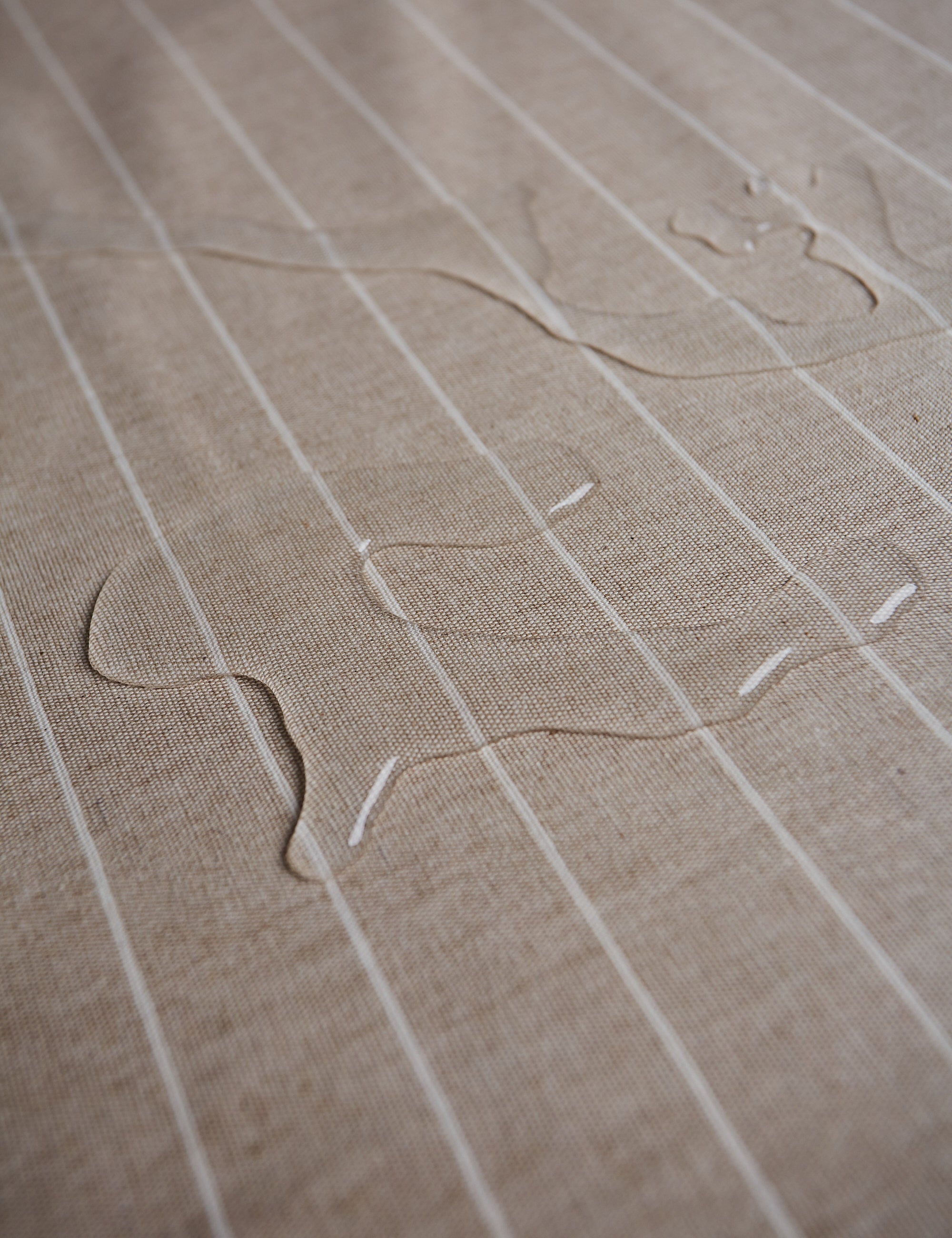 MANTEL RESINADO LINEAS